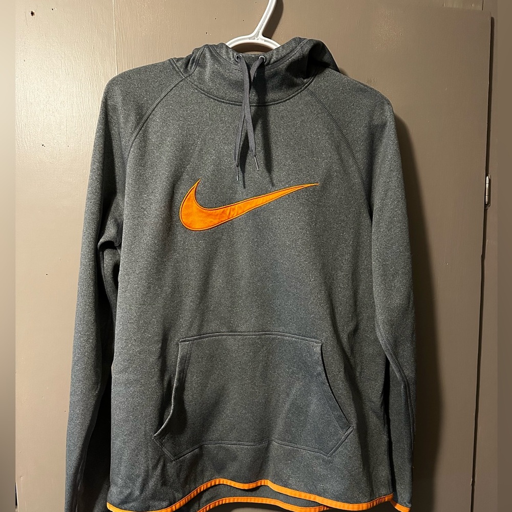 Nike woman’s hoodie